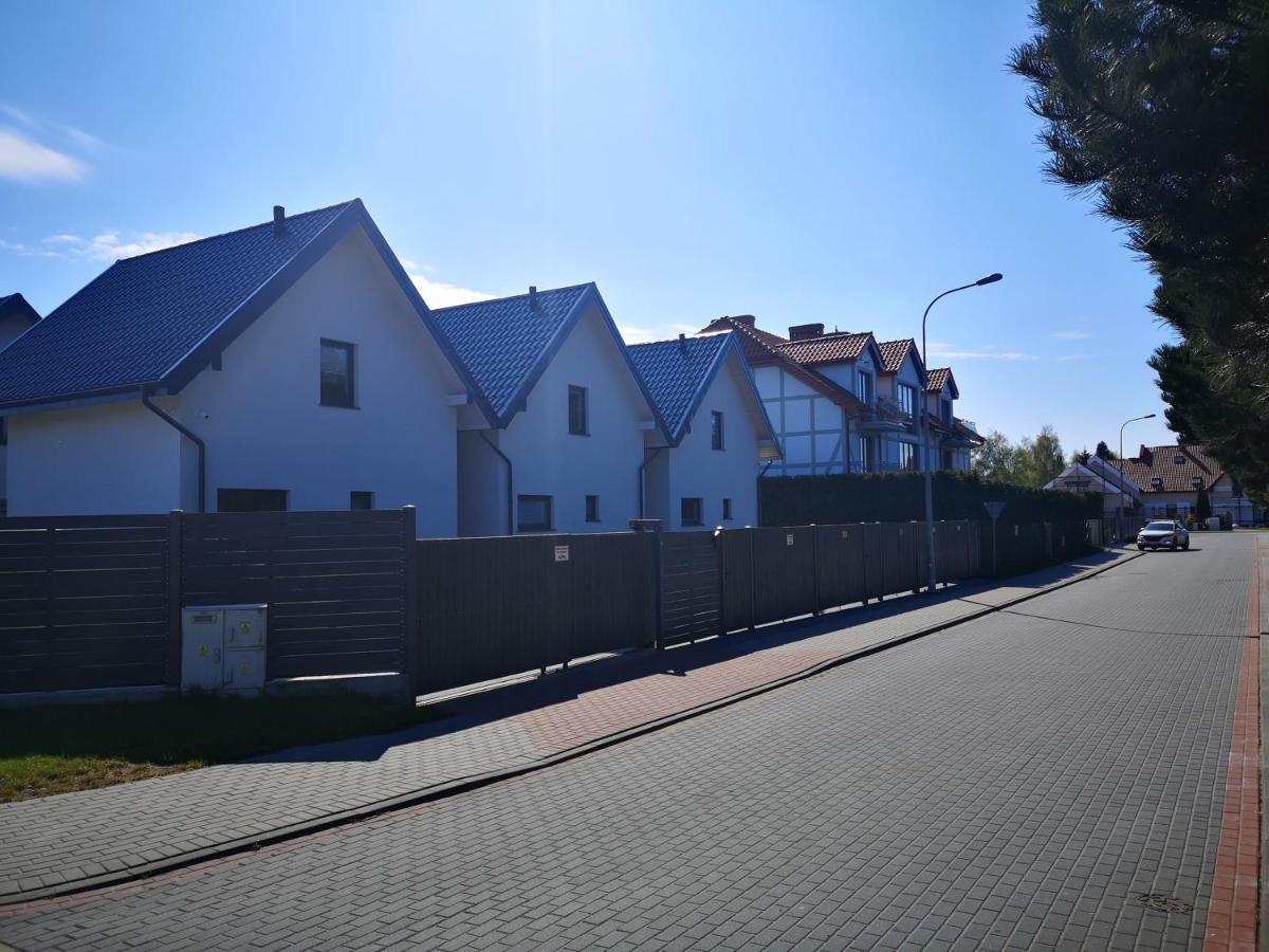 Zagroda Liliowa Dębki Exterior foto